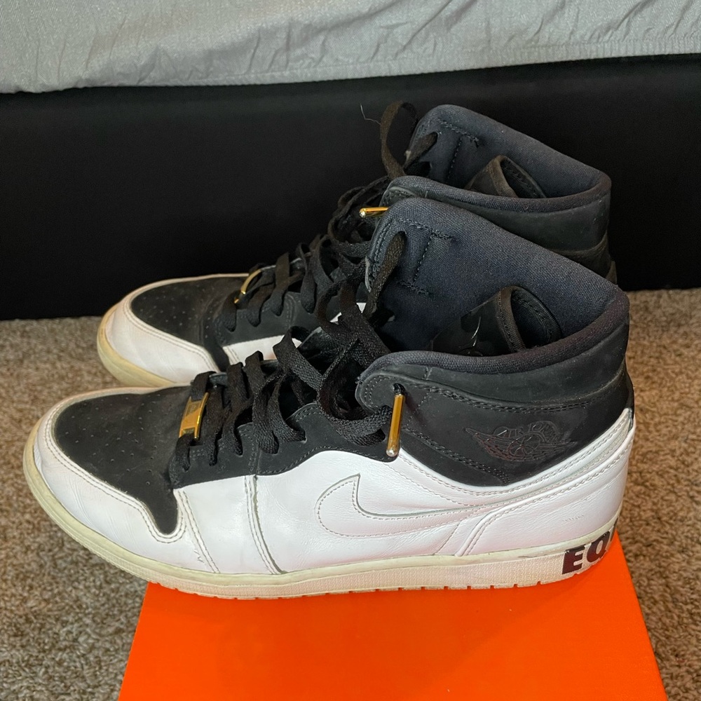 Jordan 1 Retro High Equality BHM Size 12 Used